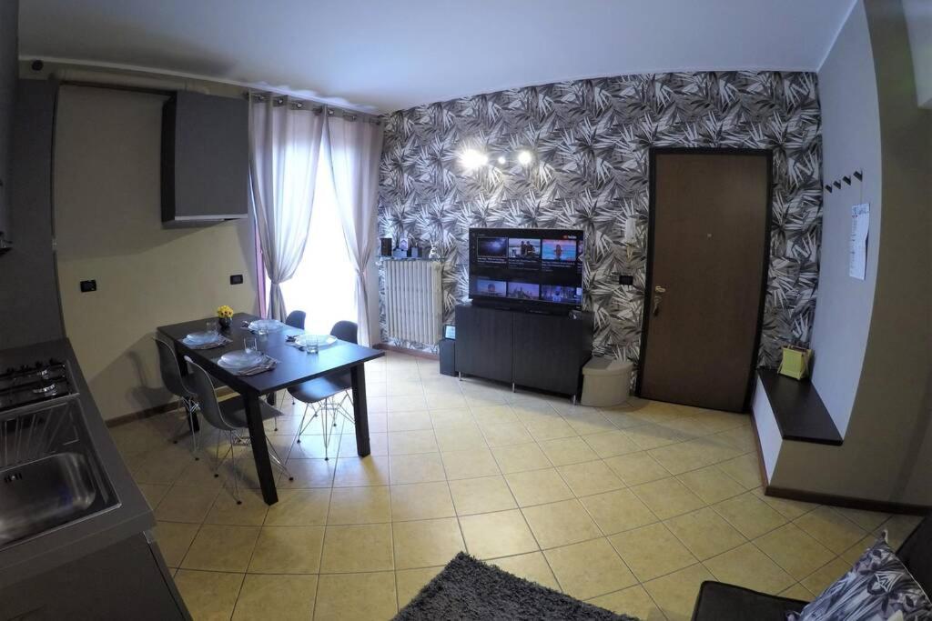 Casa Di Mirco - Ampio E Moderno Bilocale Apartment Castenedolo Ngoại thất bức ảnh