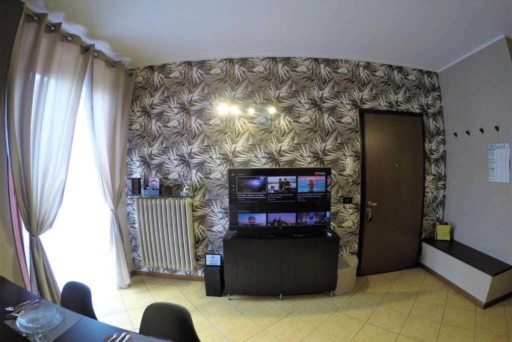 Casa Di Mirco - Ampio E Moderno Bilocale Apartment Castenedolo Ngoại thất bức ảnh